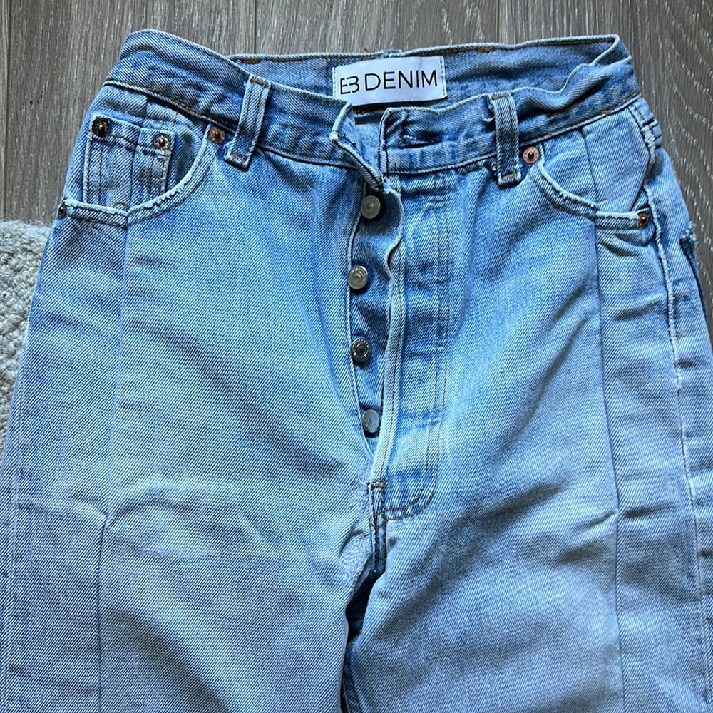 EB denim Vintage Unraveled Straight Leg in Medium Wash - Picture 5 of 6